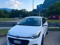Begagnad Hyundai i20 75 HK (55 kW) 2015 Vit Sedan