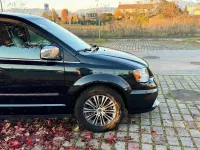 Usata Lancia Voyager Platinum 177 CV (130 kW) 2015 Nero Monovolume