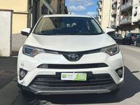 Usata Toyota RAV4 Business Edition 143 CV (105 kW) 2017 Bianco SUV