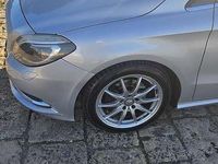 Usata Mercedes B180 Executive 109 CV (80 kW) 2012 Grigio Utilitaria