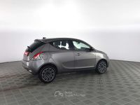Usata Lancia Ypsilon Gold 69 CV (50 kW) 2022 Grigio pietra Utilitaria