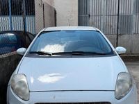 Usata Fiat Grande Punto 69 CV (50 kW) 2011 Bianco Utilitaria