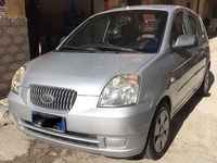 Usata Kia Picanto EX 65 CV (47 kW) 2008 Argento Utilitaria