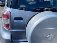 Usata Daihatsu Terios HIRO 105 CV (77 kW) 2009 Argento SUV