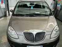 Usata Lancia Musa 90 CV (66 kW) 2007 Giallo Monovolume