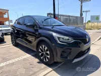 Usata Renault Captur Evolution 101 CV (74 kW) 2024 Nero SUV