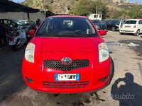 Usata Toyota Yaris 69 CV (50 kW) 2008 Rosso Berlina