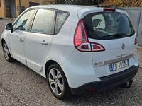 Usata Renault Scénic III Dynamique 110 CV (80 kW) 2010 Bianco Monovolume