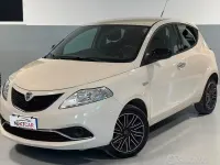 Usata Lancia Ypsilon Silver 69 CV (50 kW) 2018 Bianco Utilitaria