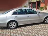 Usata Mercedes E270 Avantgarde 2004 Berlina