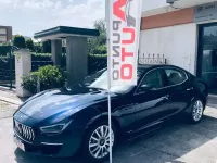 Usado Maserati Ghibli GranLusso 330 CV (242 kW) 2021 Azul Berlina