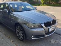 Usata BMW 318 143 CV (105 kW) 2012 Grigio Station wagon