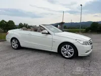 Usata Mercedes E220 170 CV (125 kW) 2012 Bianco Cabrio