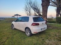 Usata VW Golf VI 110 CV (80 kW) 2010 Bianco Utilitaria