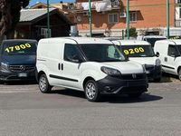 Usata Fiat Doblò S 95 CV (69 kW) 2020 Bianco pastello Monovolume