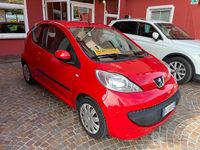 Usata Peugeot 107 68 CV (50 kW) 2007 Rosso Utilitaria