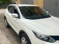 Usata Nissan Qashqai Acenta 110 CV (80 kW) 2016 Bianco SUV