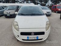 Usata Fiat Punto 75 CV (55 kW) 2011 Bianco Utilitaria