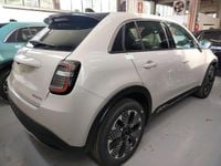 Nuova Fiat 600 La Prima 110 CV (80 kW) 2025 Beige SUV