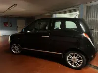 Usata Lancia Ypsilon 69 CV (50 kW) 2012 Nero Utilitaria