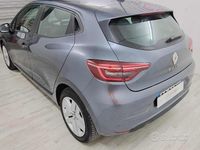 Usata Renault Clio V Life 90 CV (66 kW) 2021 Grigio Berlina