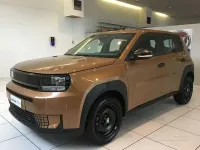 Nuova Fiat Grande Panda Pop 100 CV (73 kW) 2026 Marrone Utilitaria
