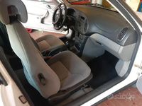 Usata Saab 900 131 CV (96 kW) 1996 Bianco Utilitaria