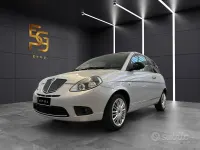 Usata Lancia Ypsilon 69 CV (50 kW) 2011 Grigio Utilitaria