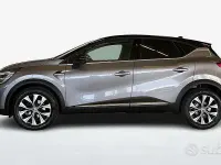 Usata Renault Captur Techno 101 CV (74 kW) 2023 Grigio scuro SUV
