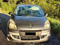 Usata Renault Scénic III Dynamique 110 CV (80 kW) 2011 Grigio Monovolume