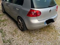 Usata VW Golf V 105 CV (77 kW) 2008 Grigio Utilitaria