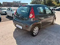 Usata Peugeot 107 68 CV (50 kW) 2008 Nero Utilitaria