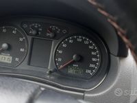 Usata VW Polo 54 CV (39 kW) 2006 Grigio Utilitaria