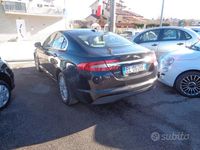 Usata Jaguar XF 240 CV (176 kW) 2012 Nero Berlina