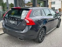 Usata Volvo V60 R-Design Momentum 181 CV (133 kW) 2015 Nero Station wagon