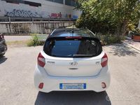 Usata Hyundai i10 67 CV (49 kW) 2021 Bianco Utilitaria