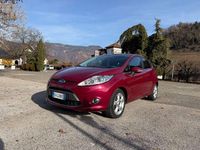 Usata Ford Fiesta Titanium 70 CV (51 kW) 2011 Rosso Utilitaria