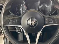 Usata Alfa Romeo Giulia 200 CV (147 kW) 2017 Bianco Berlina