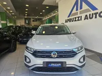 Usata VW T-Roc Life 116 CV (85 kW) 2023 Beige SUV