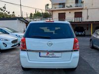 Usata Opel Zafira Business 110 CV (80 kW) 2012 Bianco Monovolume