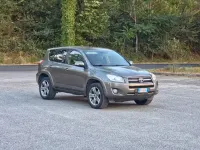 Usata Toyota RAV4 150 CV (110 kW) 2009 Marrone SUV