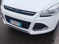 Usata Ford Kuga 120 CV (88 kW) 2016 Bianco SUV