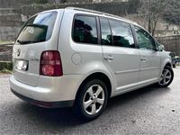 Usata VW Touran Highline 170 CV (125 kW) 2007 Grigio Monovolume