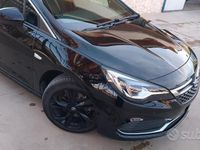 Usata Opel Astra 160 CV (117 kW) 2017 Nero Utilitaria