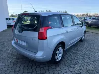 Usata Peugeot 5008 Active 115 CV (84 kW) 2015 Grigio Monovolume