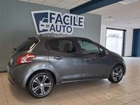 Usata Peugeot 208 Allure 82 CV (60 kW) 2014 Grigio Utilitaria