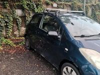 Usata Toyota Yaris 90 CV (66 kW) 2006 Blu Utilitaria