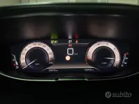 Usata Peugeot 3008 GT 131 CV (96 kW) 2023 Grigio SUV