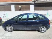 Usata Citroën Xsara Picasso 110 CV (80 kW) 2004 Bluazzurro Monovolume