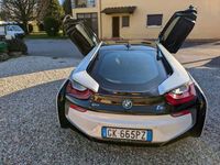 Usata BMW i8 231 CV (169 kW) 2017 Bianco Coupé